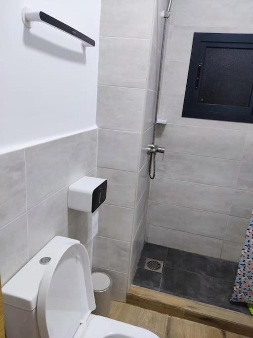 Superbe Appartement Avec Parking Gratuit Et Garde Dakar Kültér fotó