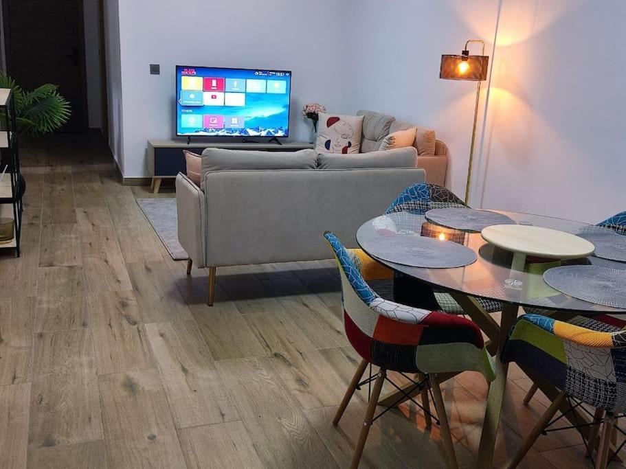 Superbe Appartement Avec Parking Gratuit Et Garde Dakar Kültér fotó