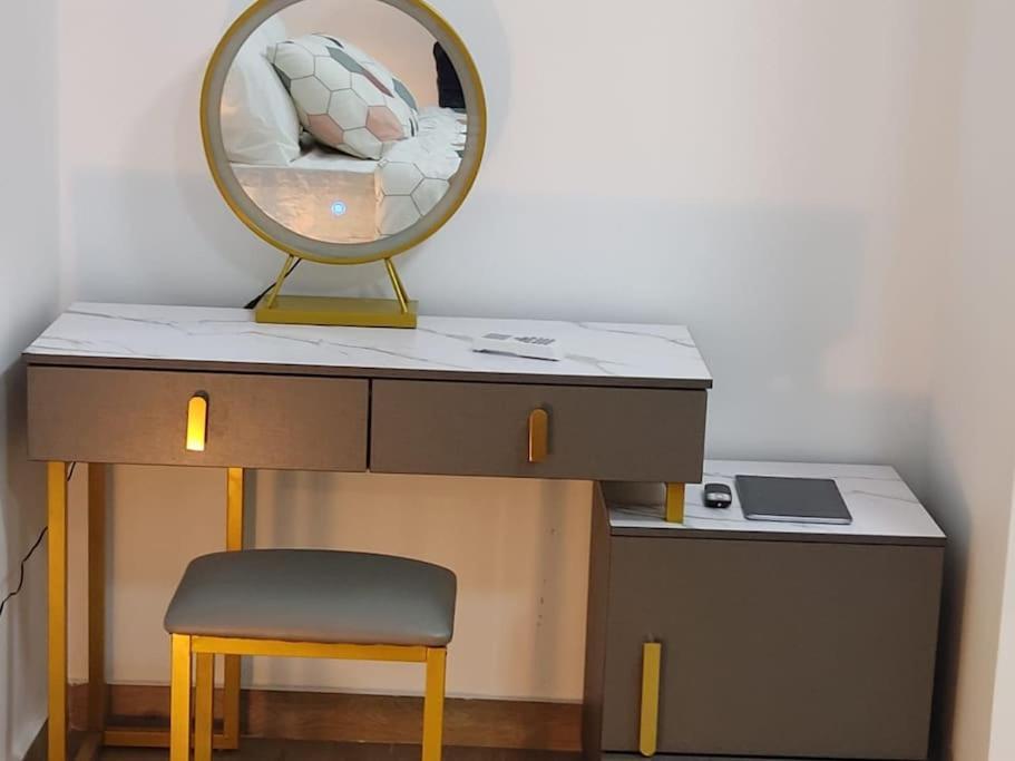 Superbe Appartement Avec Parking Gratuit Et Garde Dakar Kültér fotó